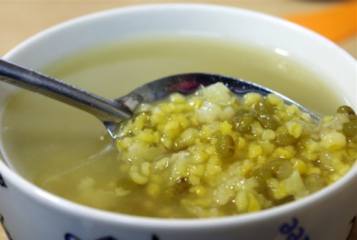 茉莉花冬天叶片落光还有救吗